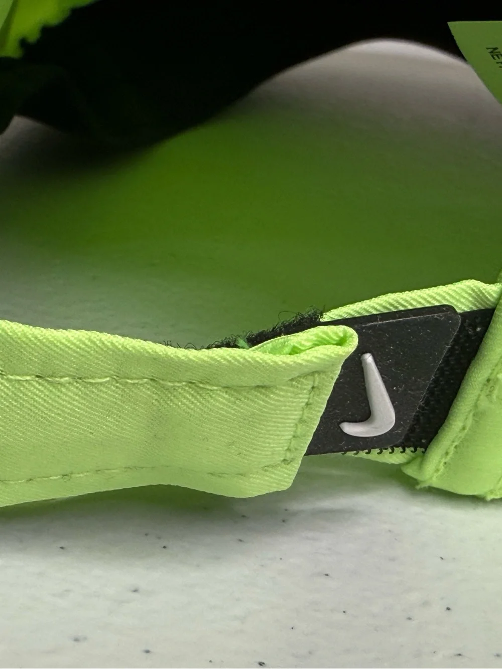 Unisex Nike Neon Green Featherlight Adjustable Cap, L/XL - Picture 5 of 8
